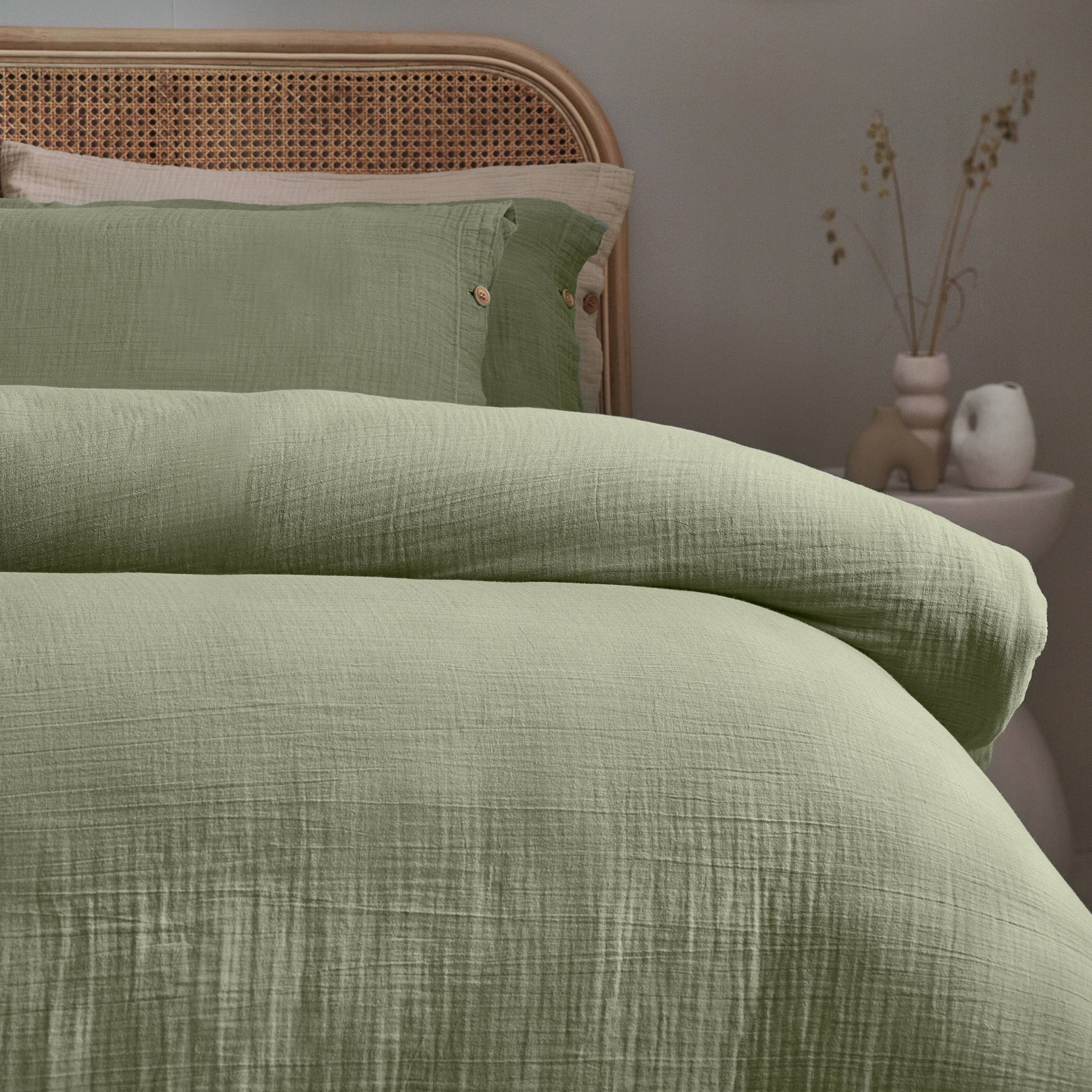 Eucalyptus cotton muslin bedding texture